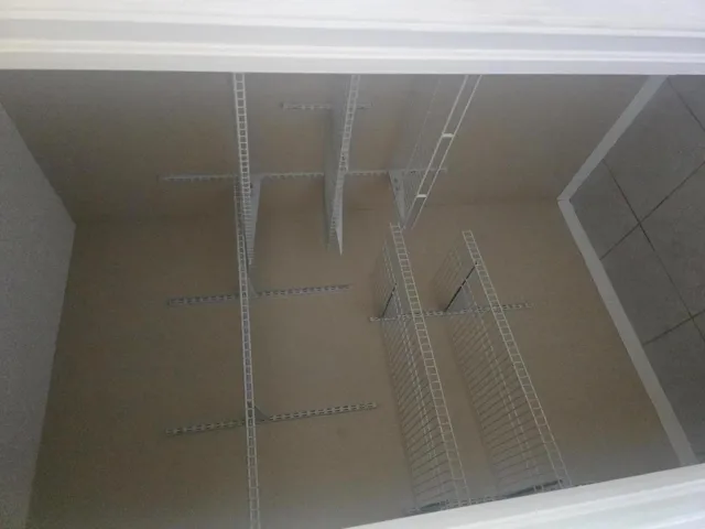 1000456551