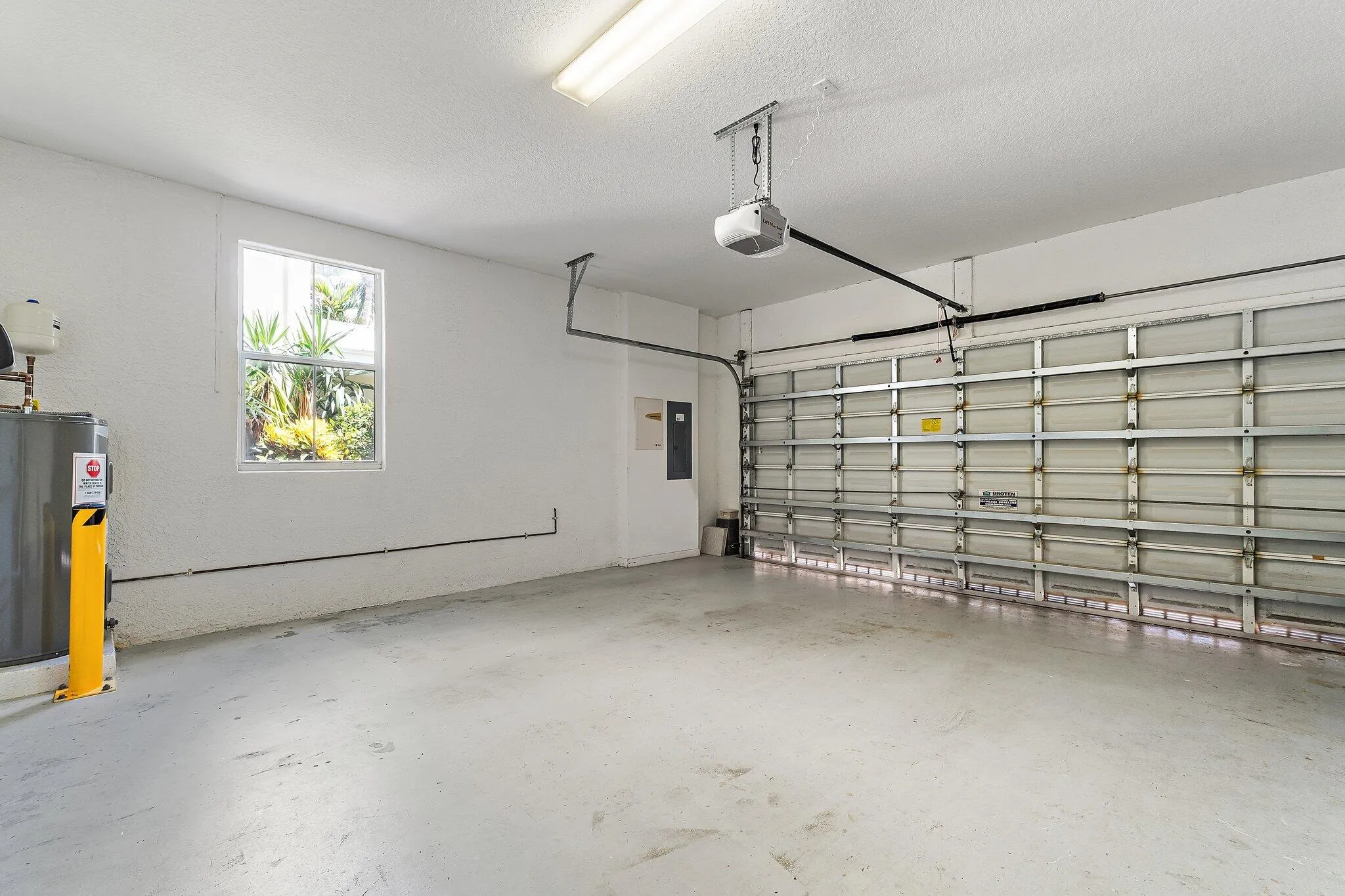 Property photo 34