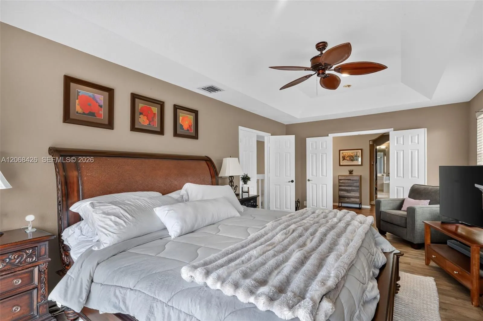 Upstairs Primary Bedroom