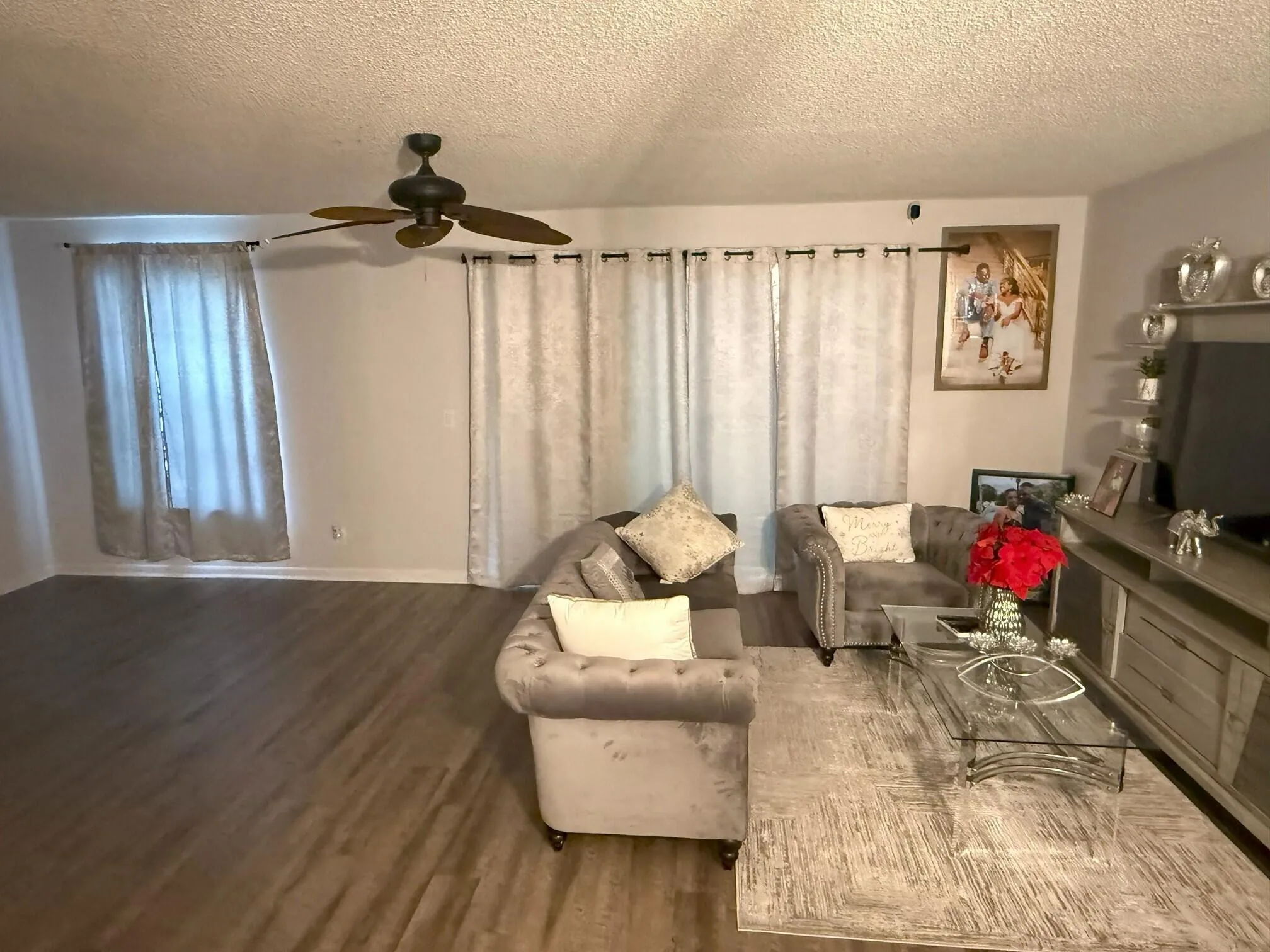 2828 Casita Way #211 (Living Rm2)