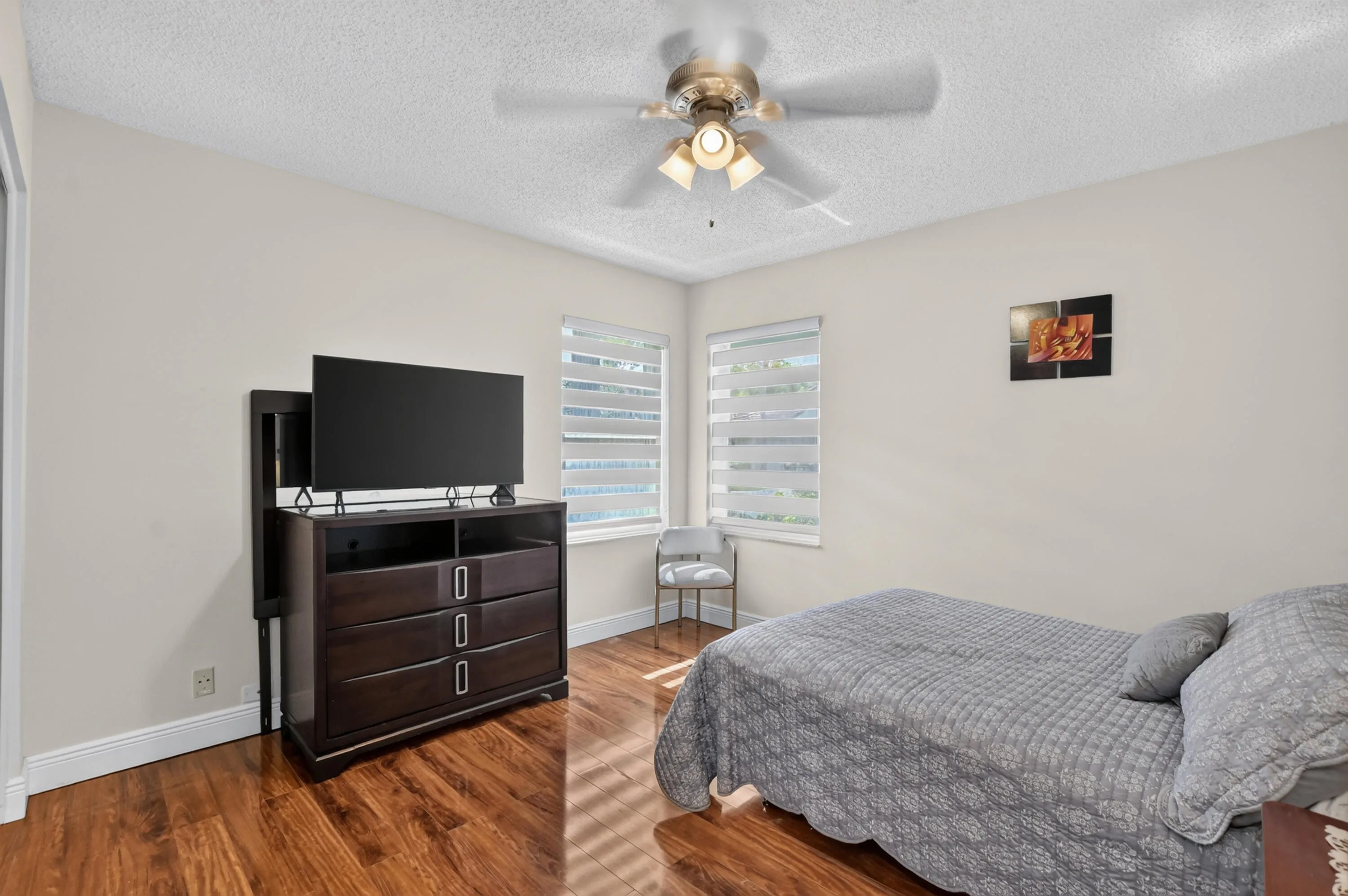 Guest bedroom