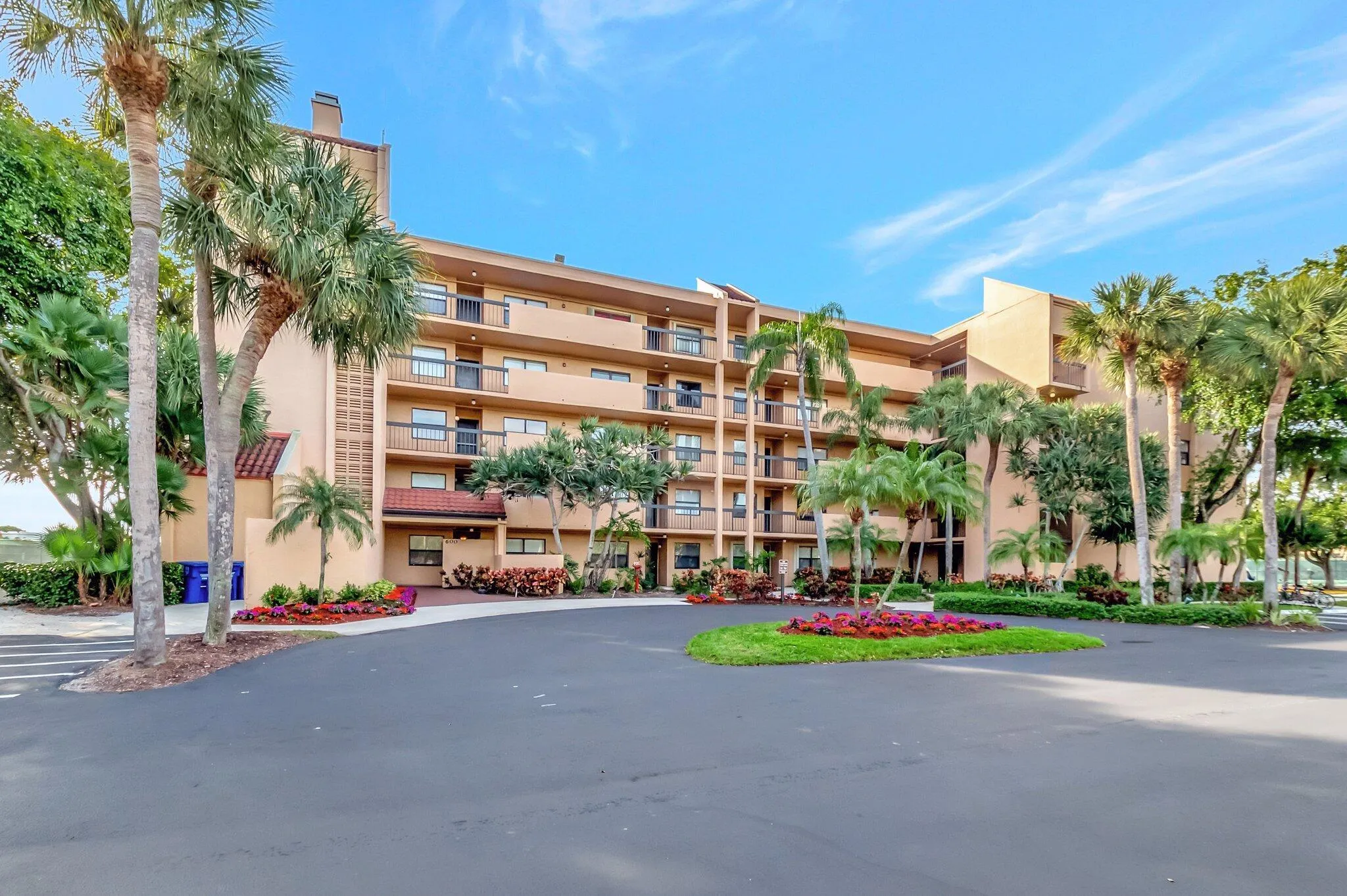 Prime Delray Beach, Florida location. Minutes from the beach.