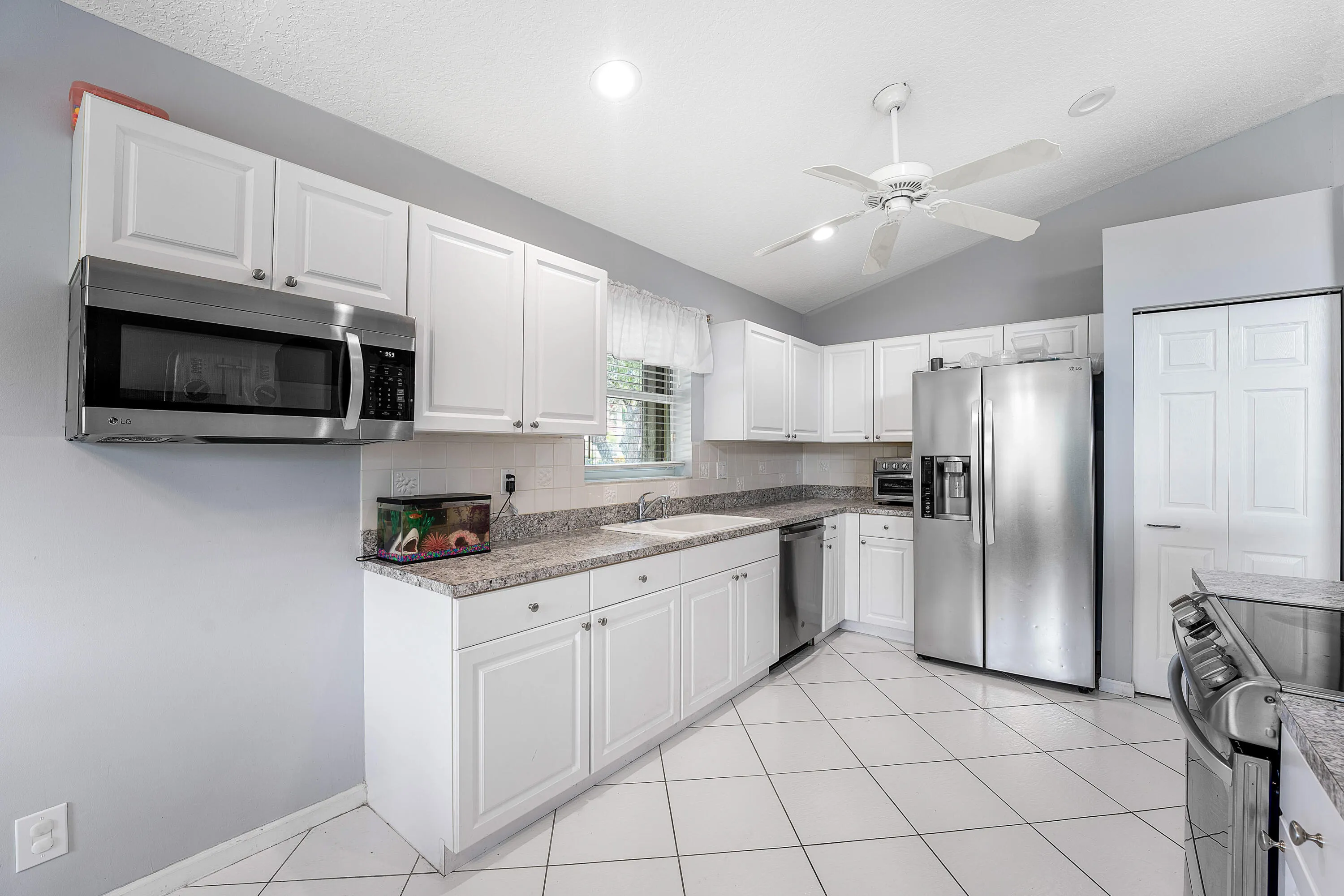 Kitchen 3