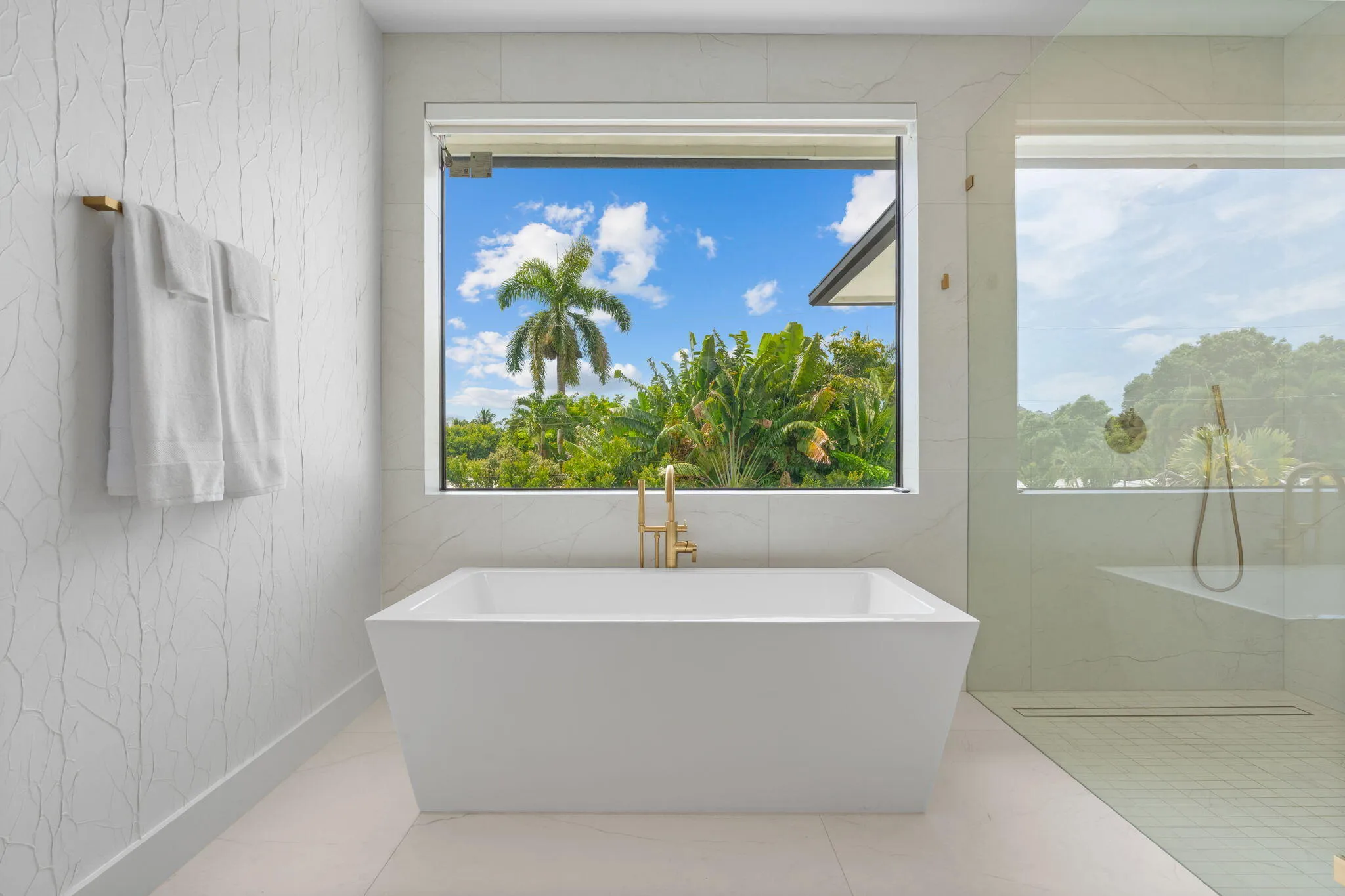 91-web-or-mls-2506 NE 14th St, Fort Laud