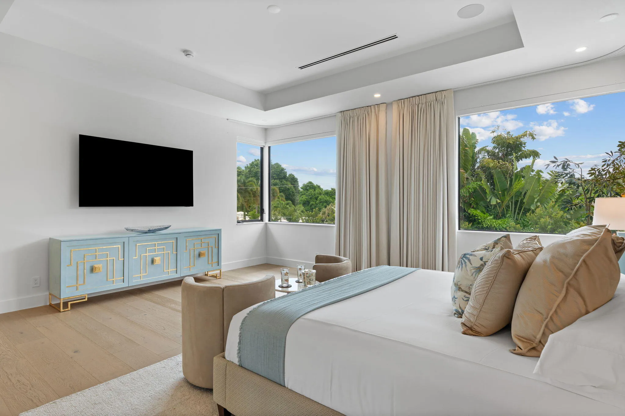 87-web-or-mls-2506 NE 14th St, Fort Laud