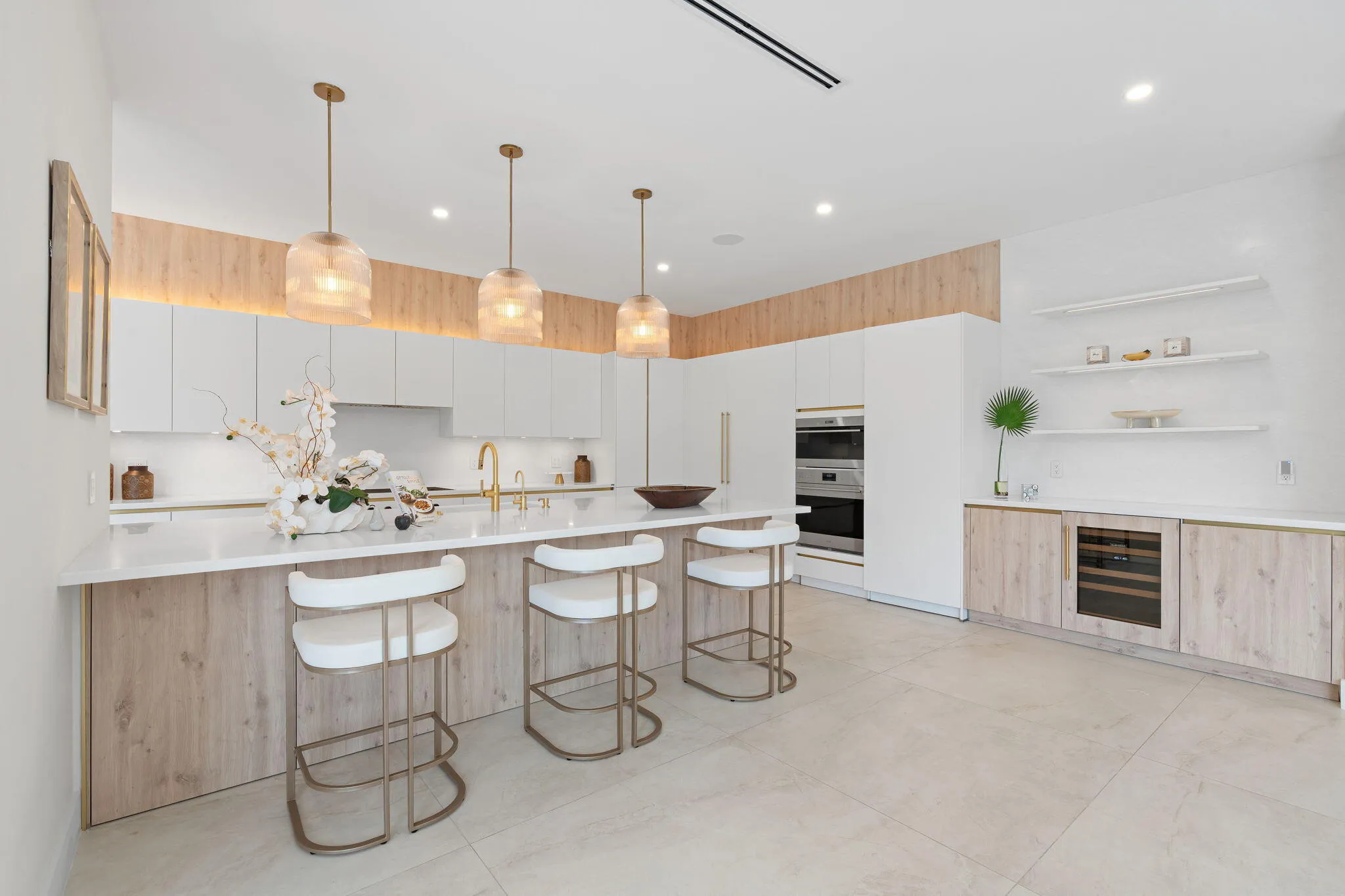 107-web-or-mls-2506 NE 14th St, Fort Lau