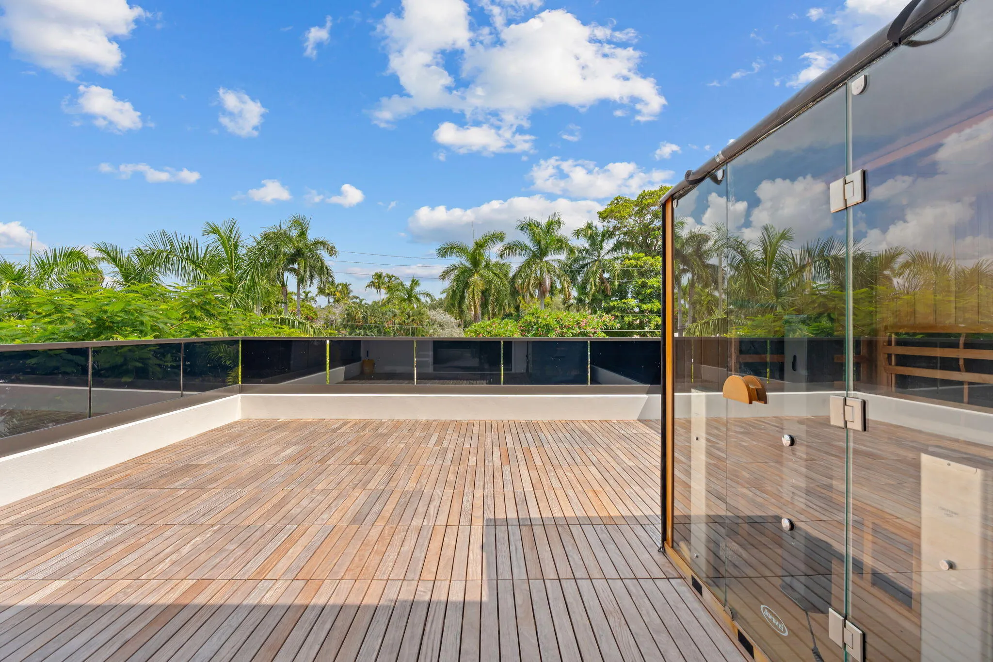 84-web-or-mls-2506 NE 14th St, Fort Laud