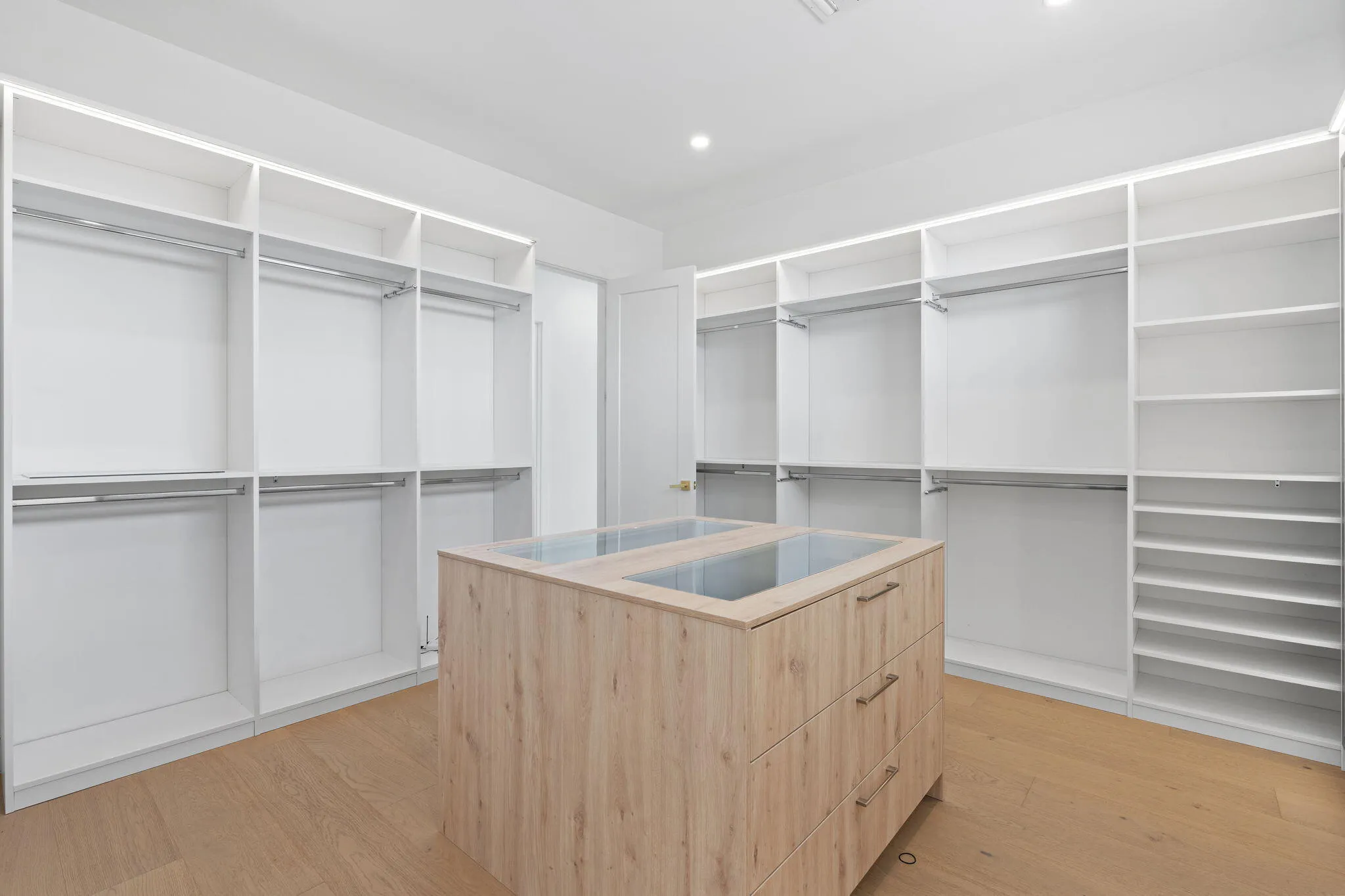 94-web-or-mls-2506 NE 14th St, Fort Laud