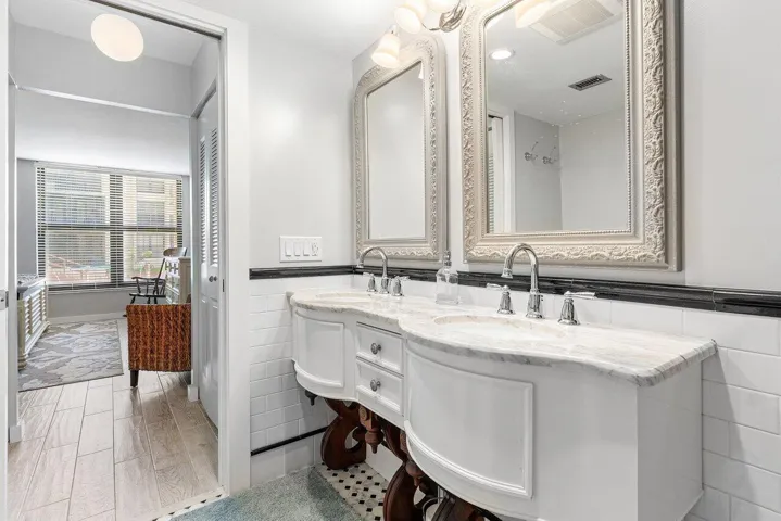 020-17RoyalPalmWay-1050-BocaRaton-FL-334