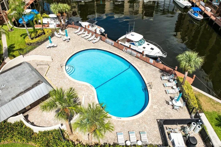 046-17RoyalPalmWay-1050-BocaRaton-FL-334