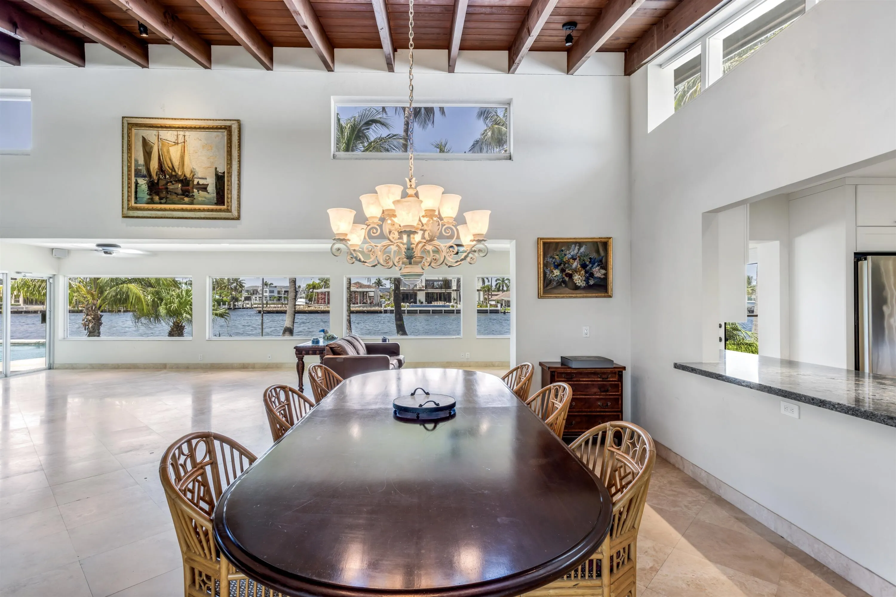 DINING_ROOM_STRAIGHT