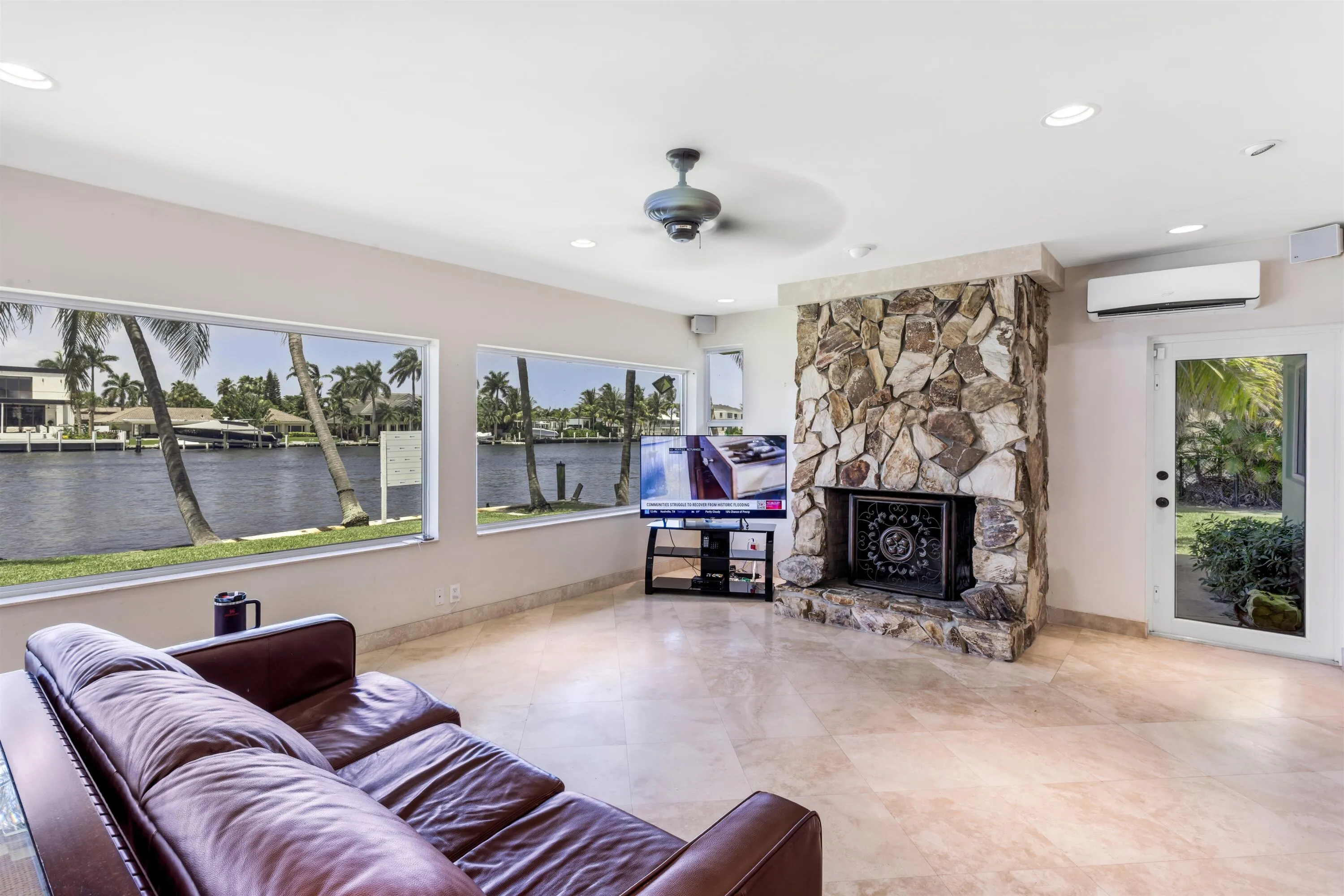 FAMILY_ROOM_ANGLE