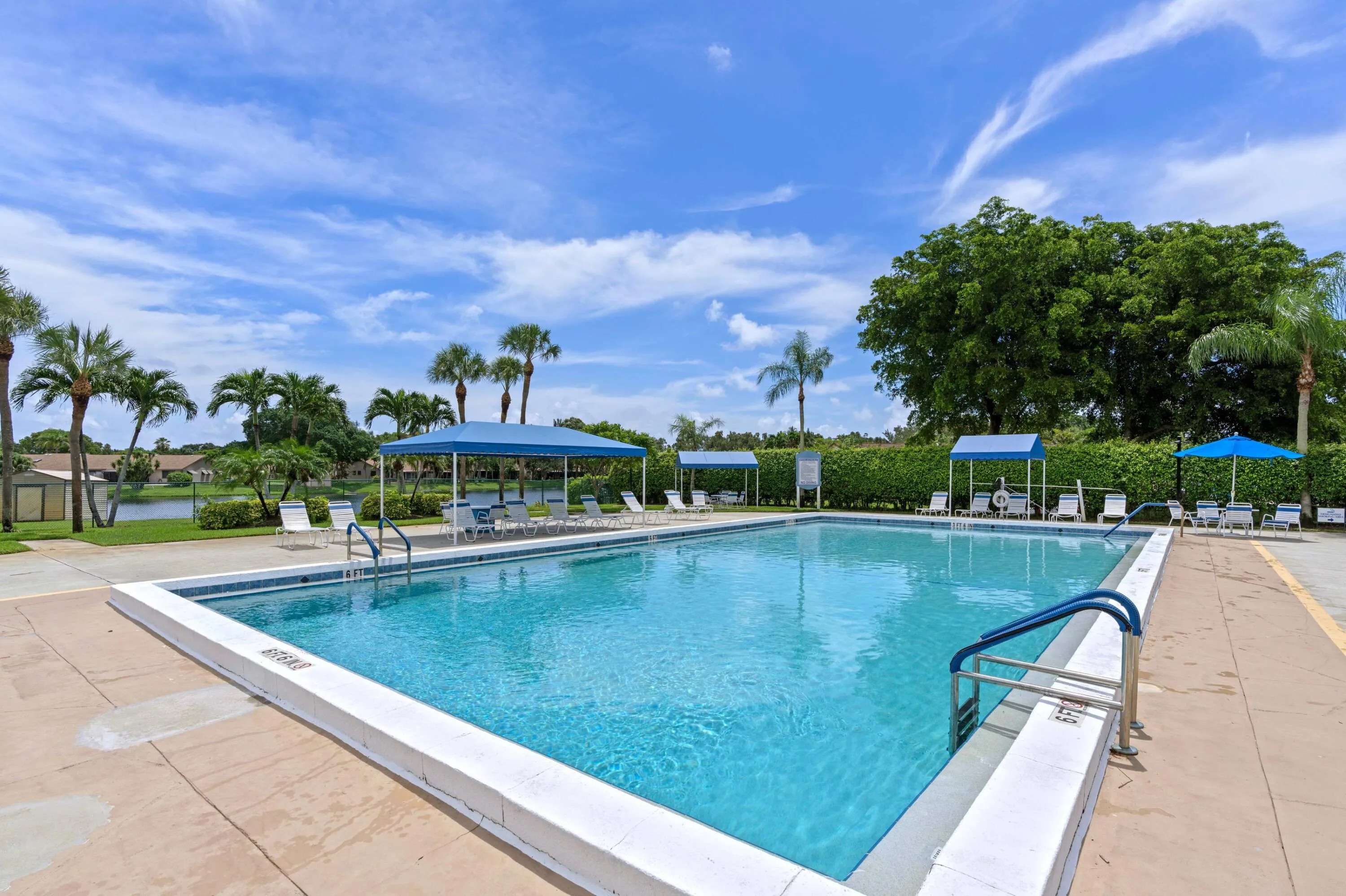 Boynton Lakes Community Pool