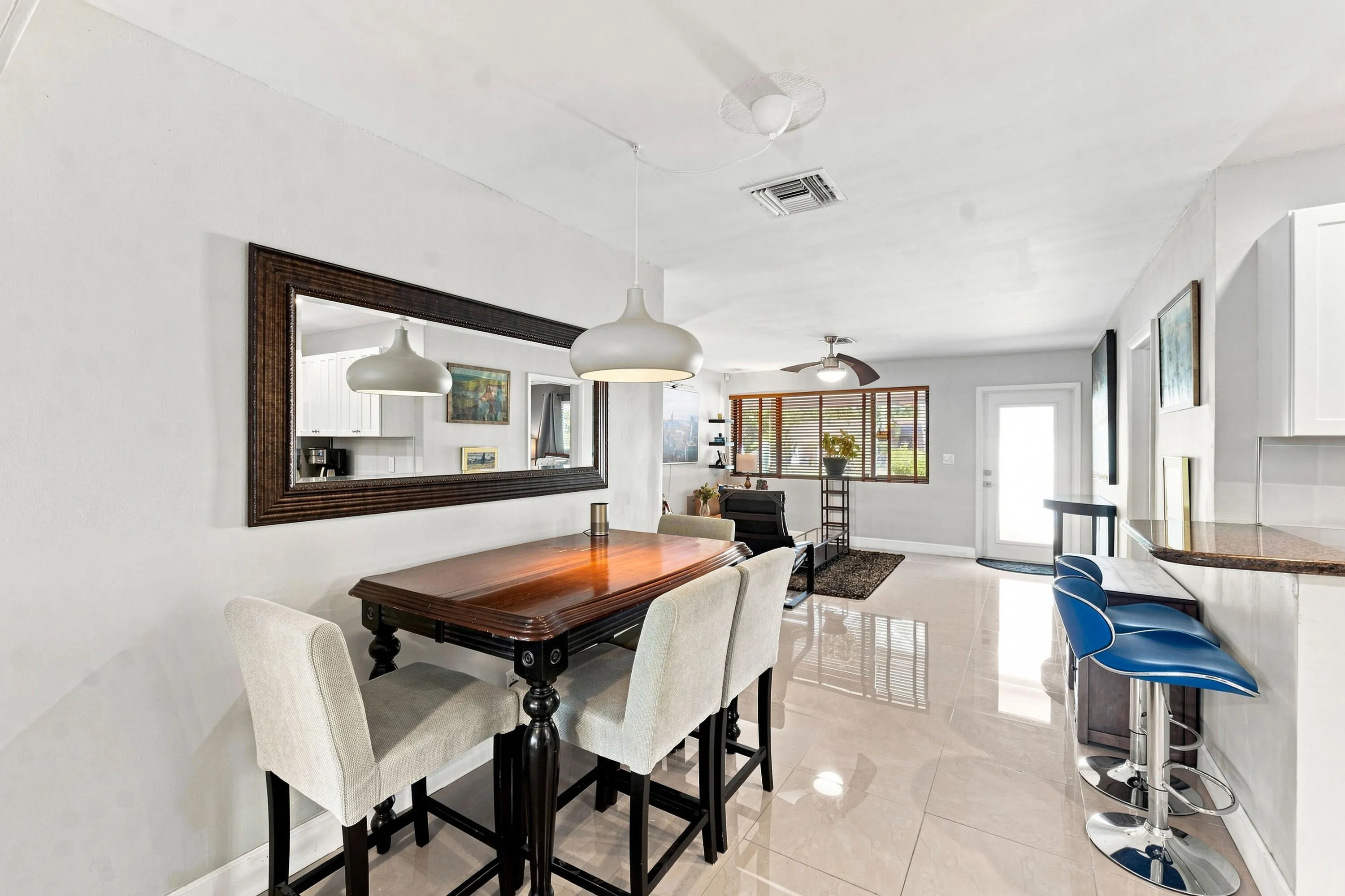 4110 NW 16th Ave _032