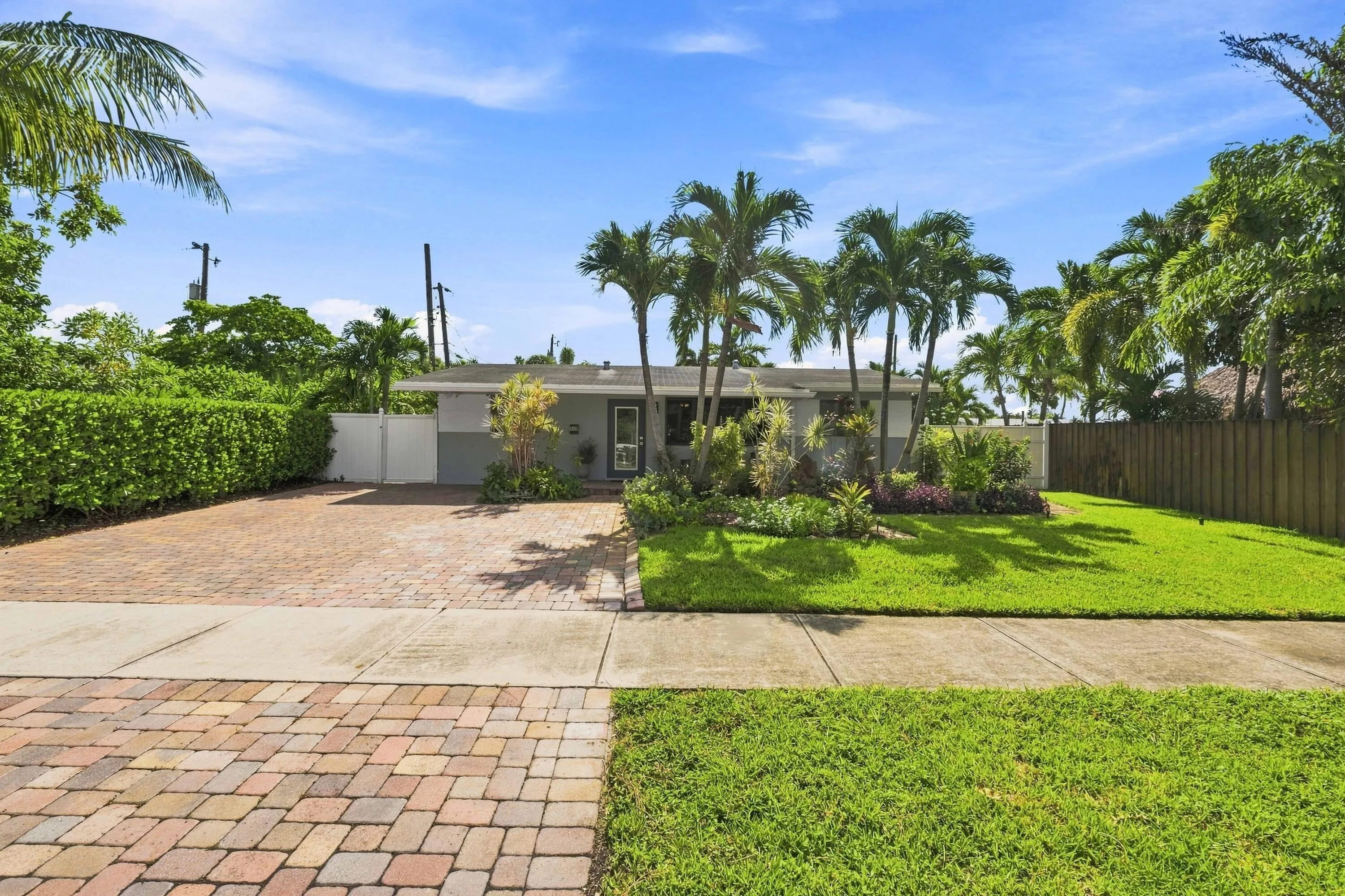4110 NW 16th Ave _051