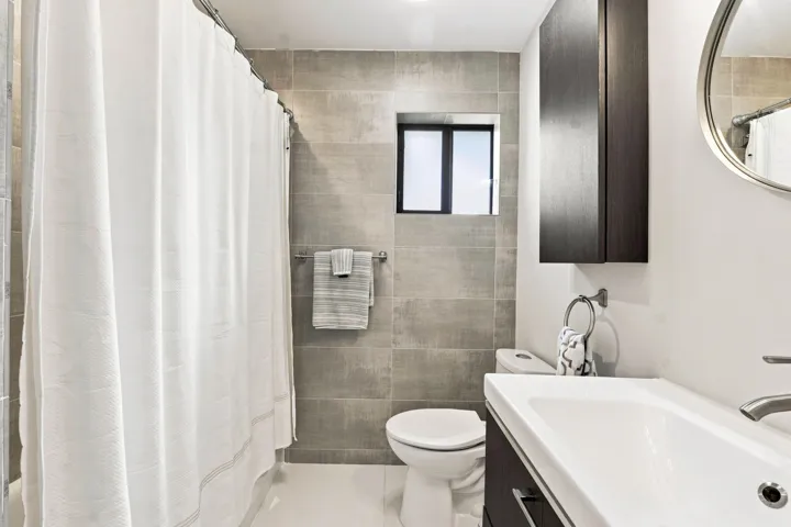 4110 NW 16th Ave _024