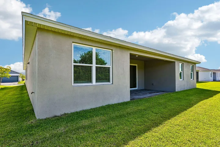 5597 Hampton Park Cir Vero Beach (35)