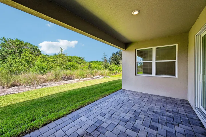 5597 Hampton Park Cir Vero Beach (33)