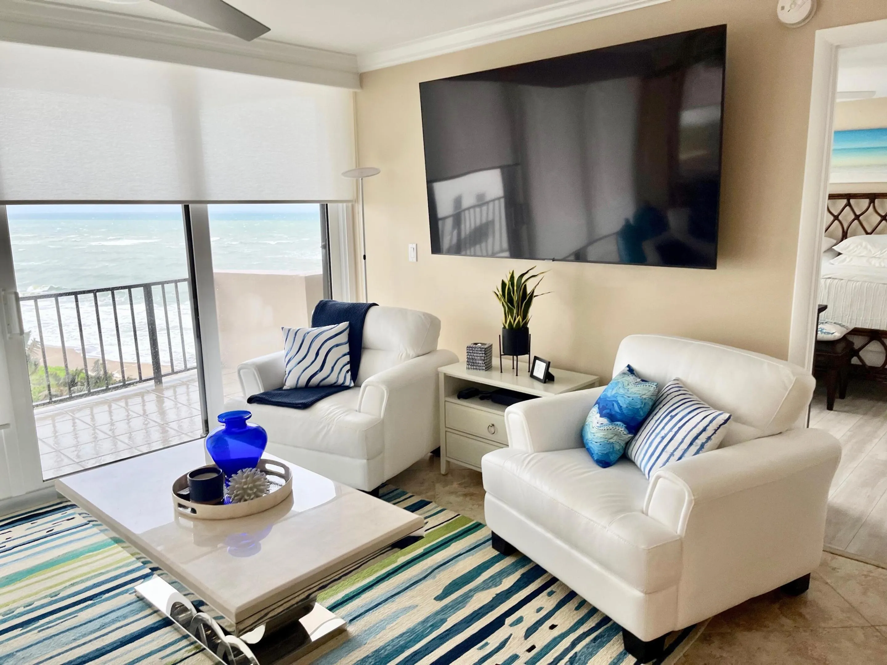 LIVING AREA SEATING