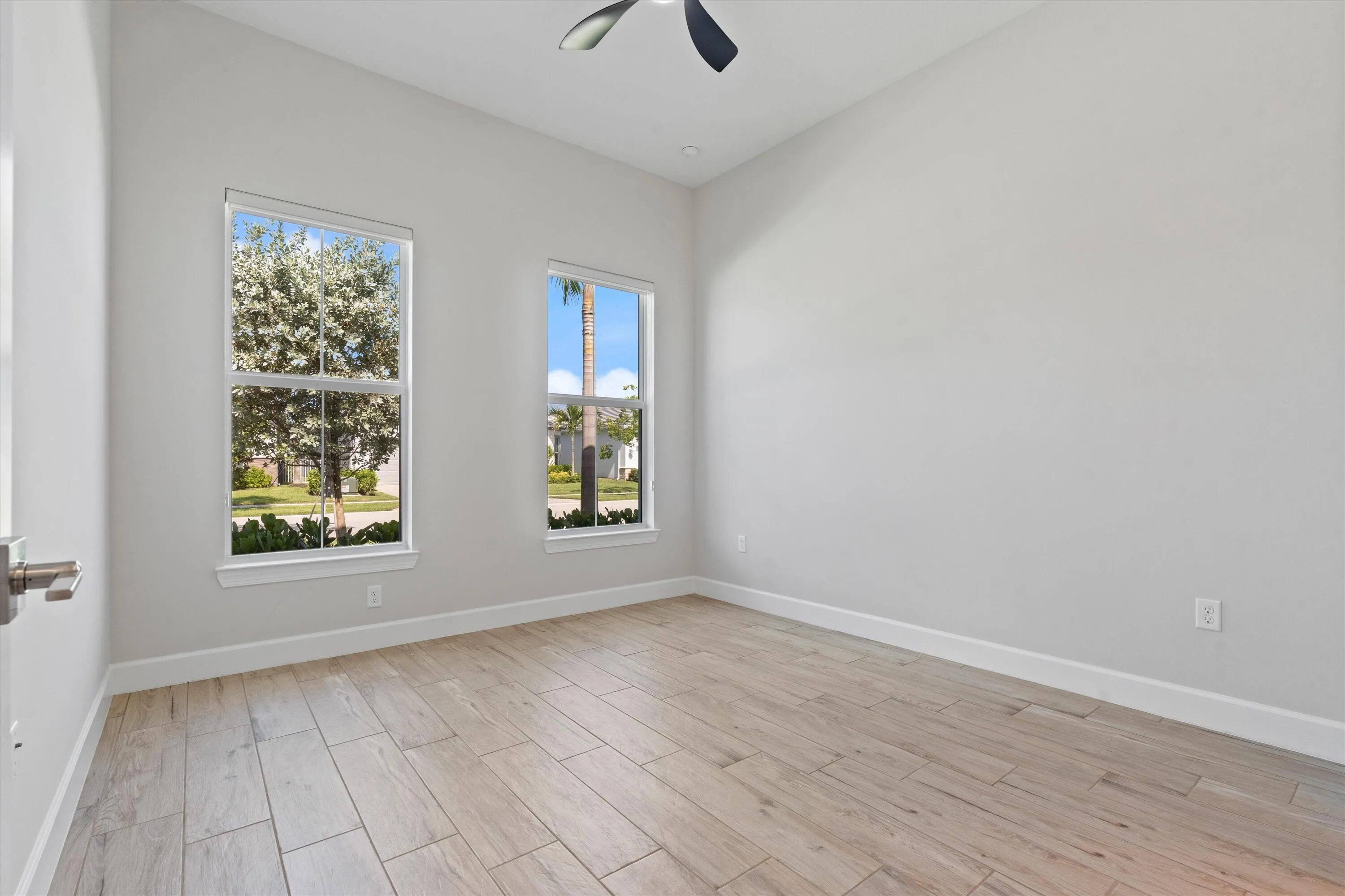 Guest bedroom