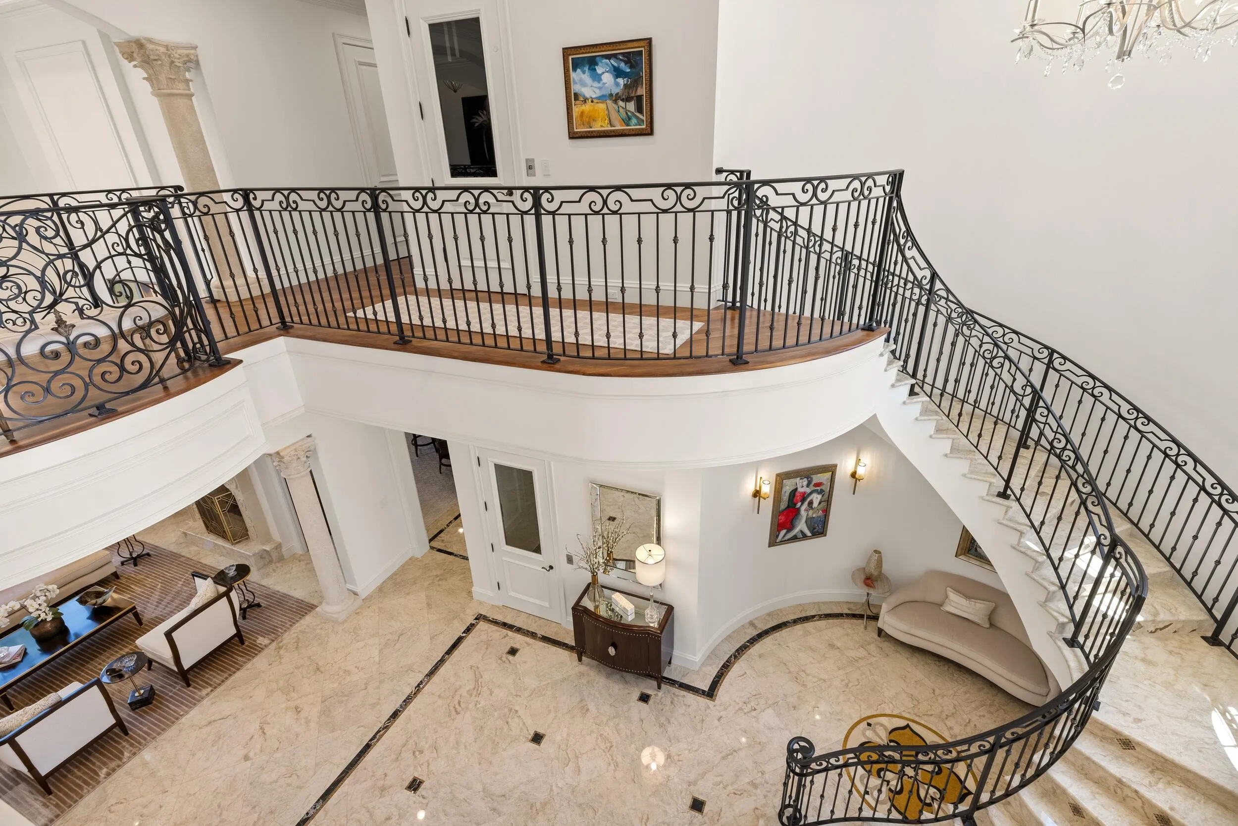 Foyer 8