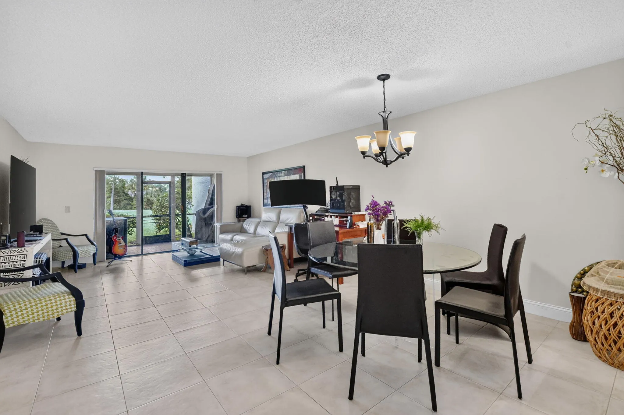 dining/living