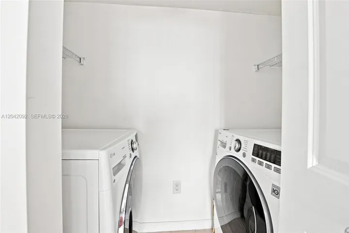 Photo 35