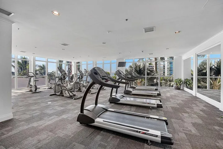 1155_Brickell_Bay_Dr_u3410_045