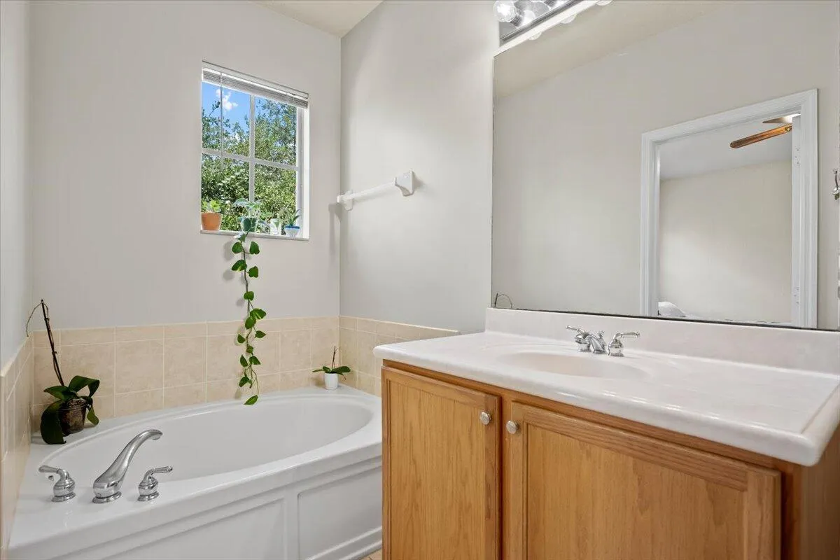 Primary En-Suite