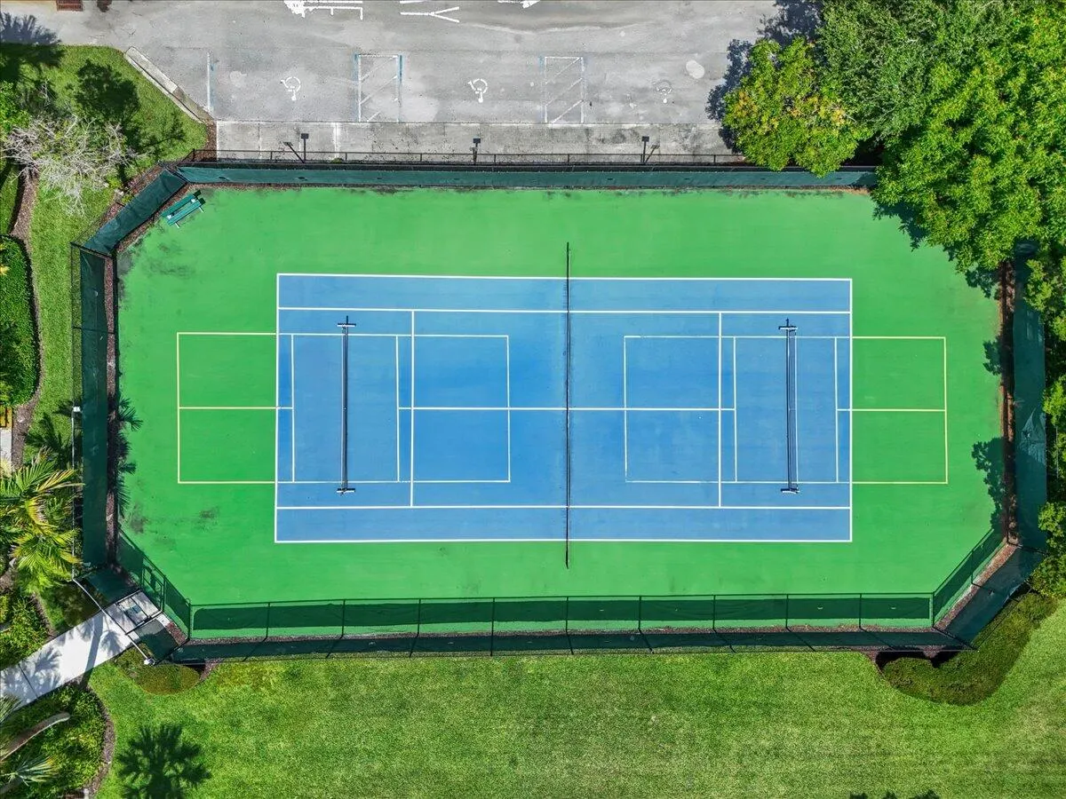 Tennis / Pickleball Courts
