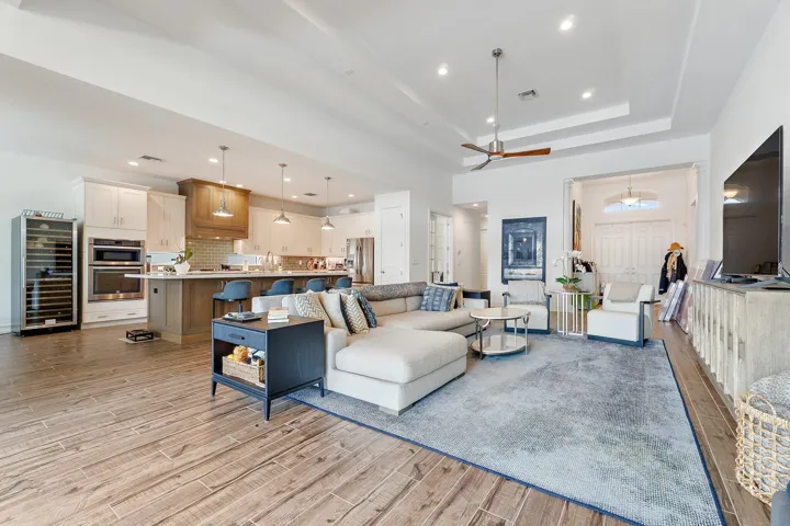 beautifully blends comfort + elegance