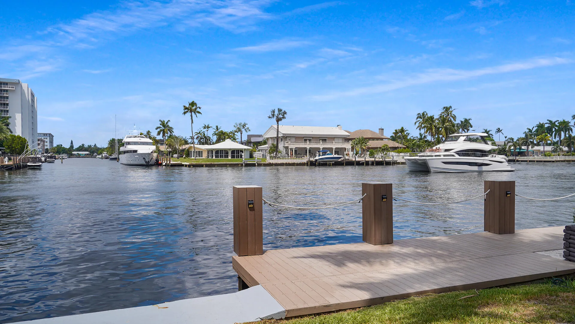3233 NE 34th Street-16