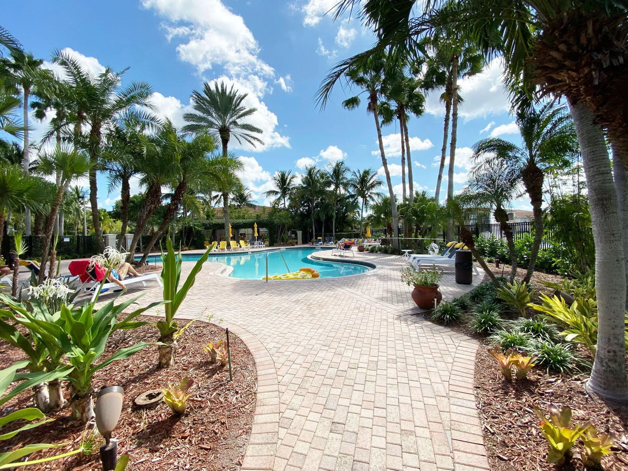 Clubhouse/Pool