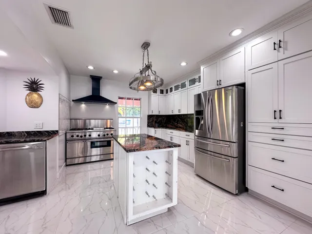 7. Kitchen