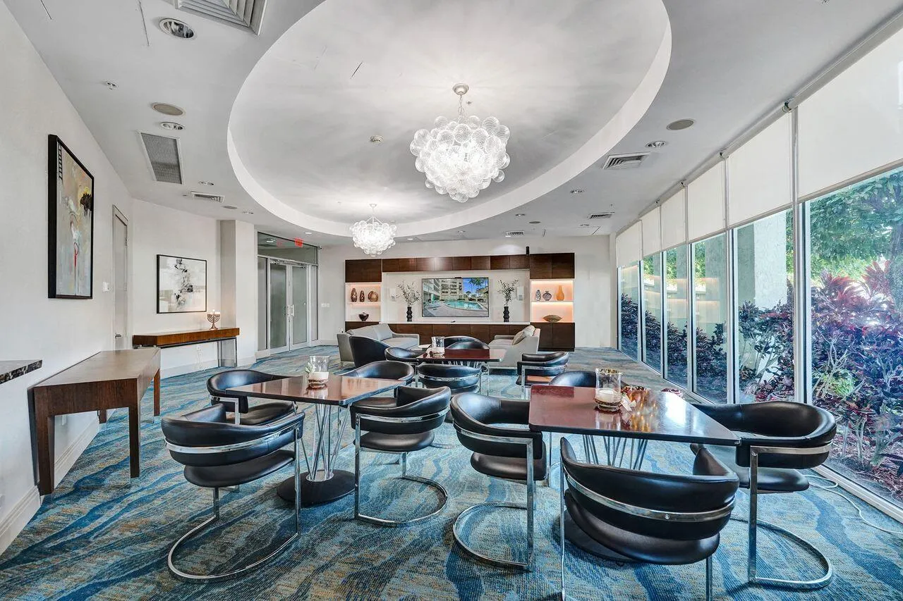 Club Room