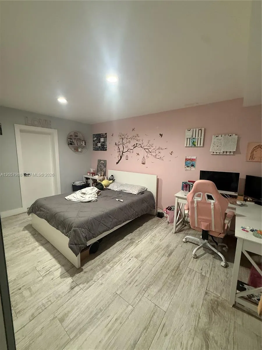 Photo 45