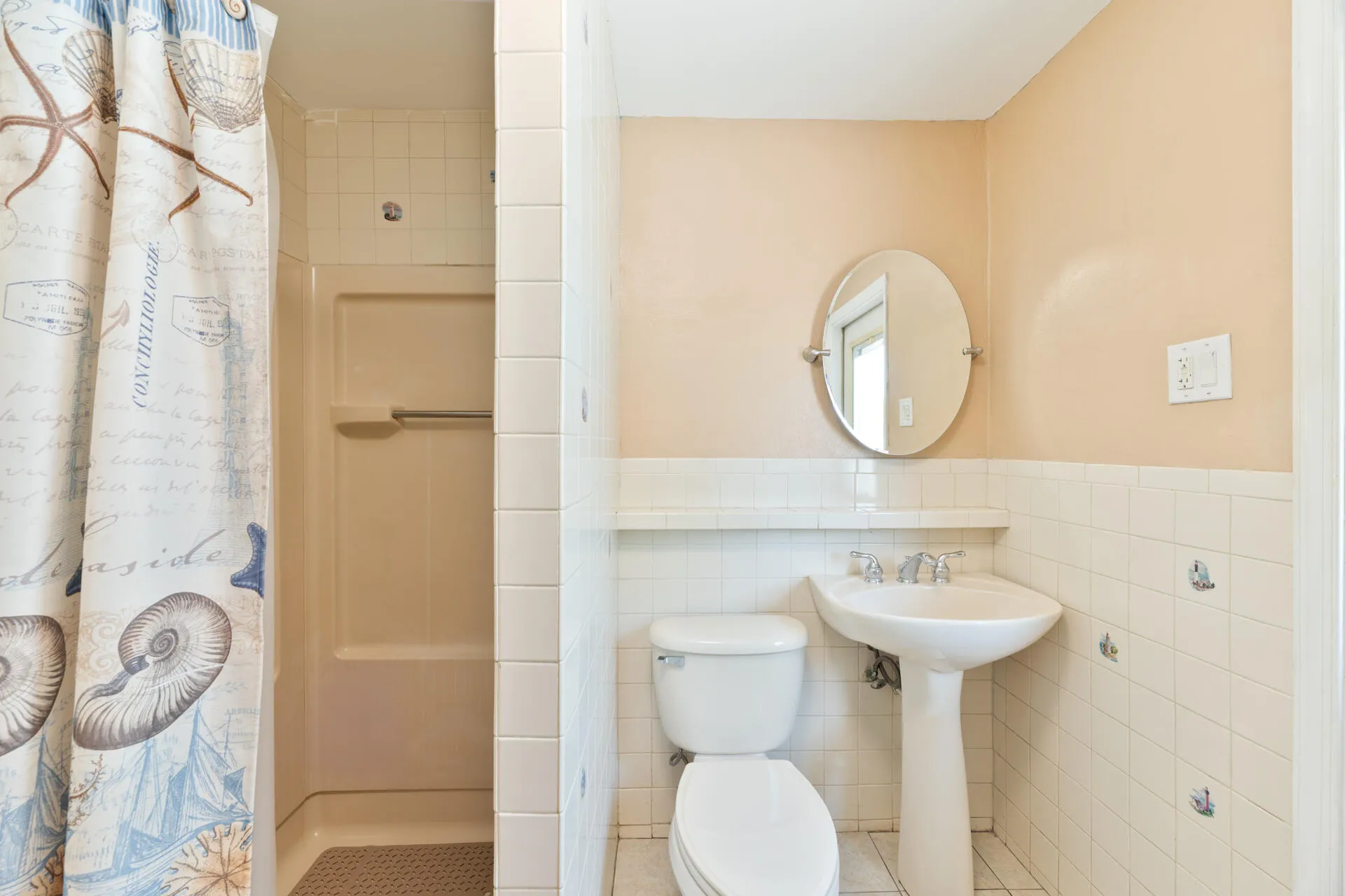 20260817 - 821 SE 16th St - MR-19