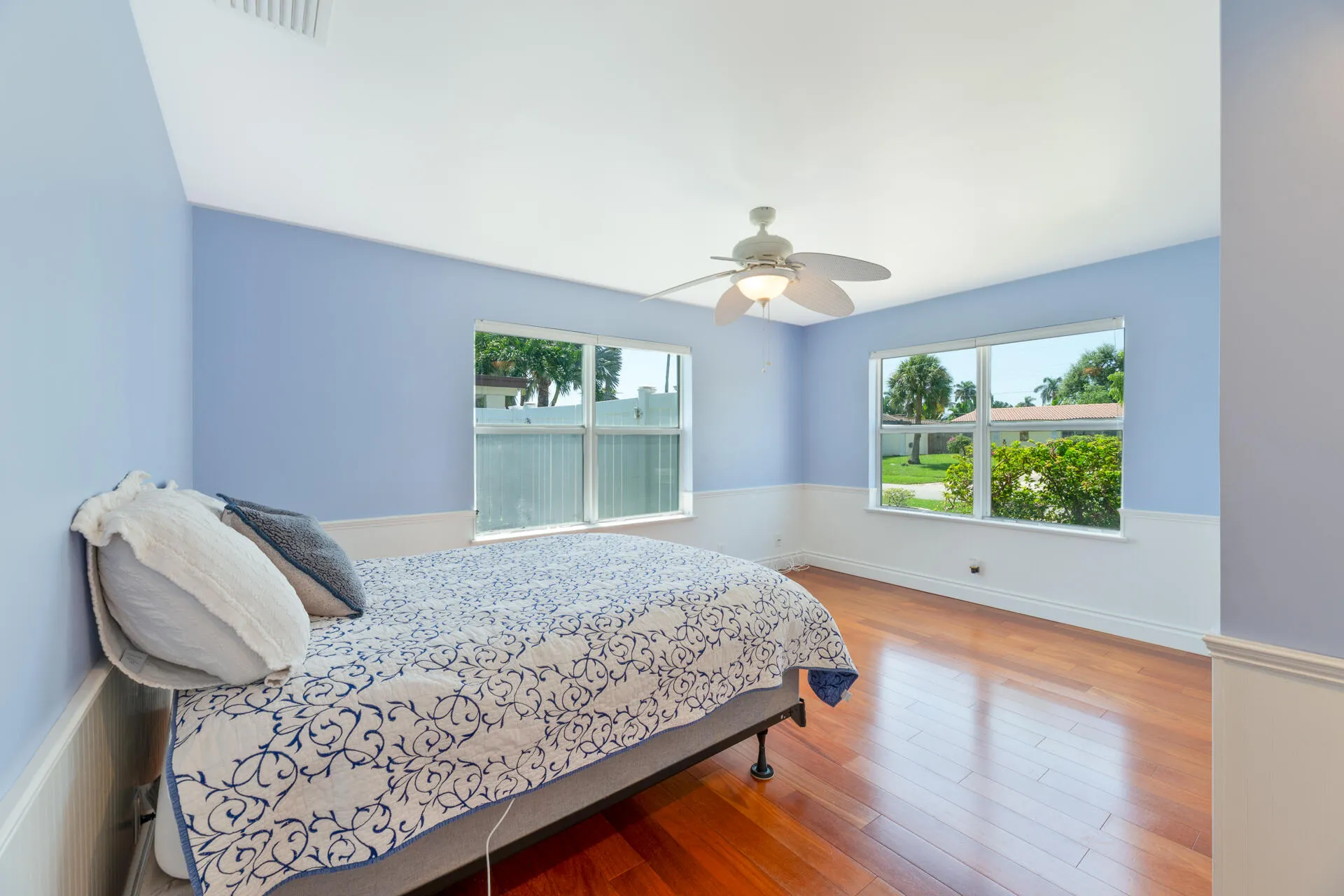20260817 - 821 SE 16th St - MR-20