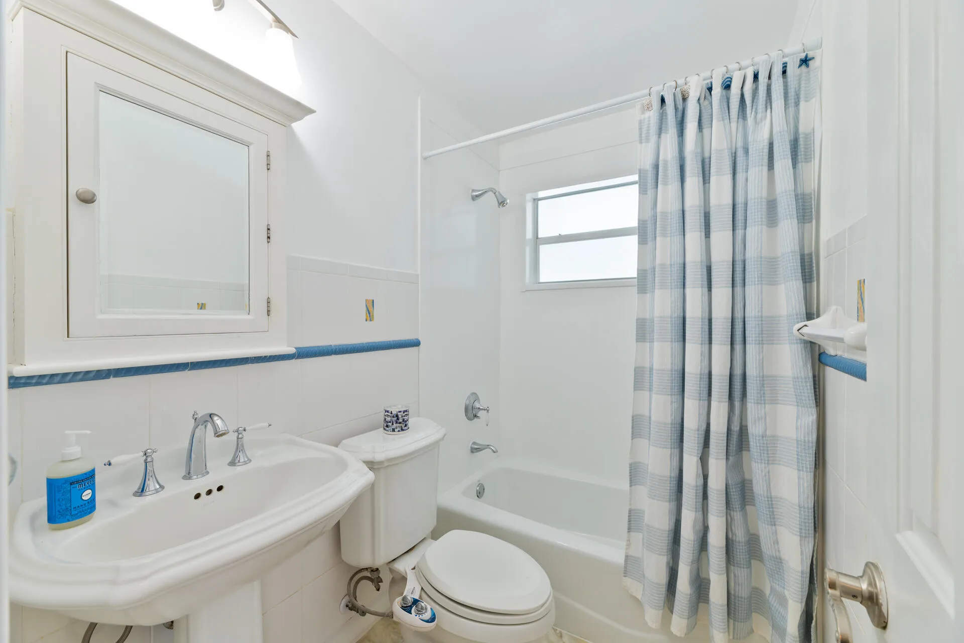 20260817 - 821 SE 16th St - MR-26