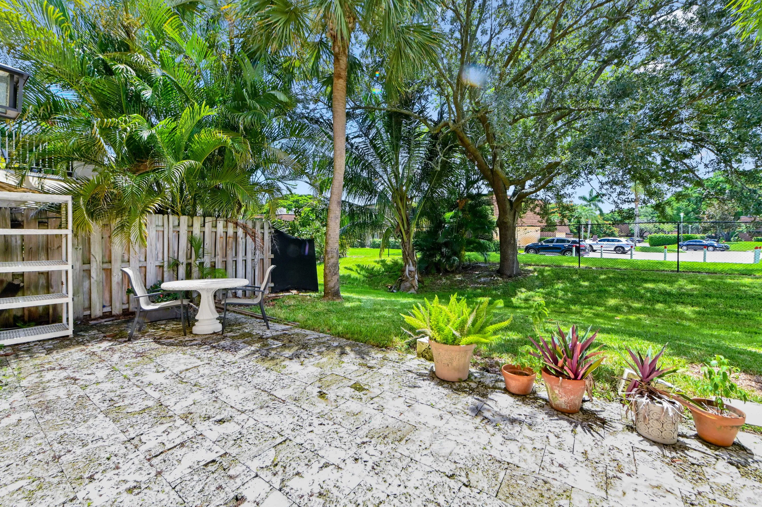 27 patio 01