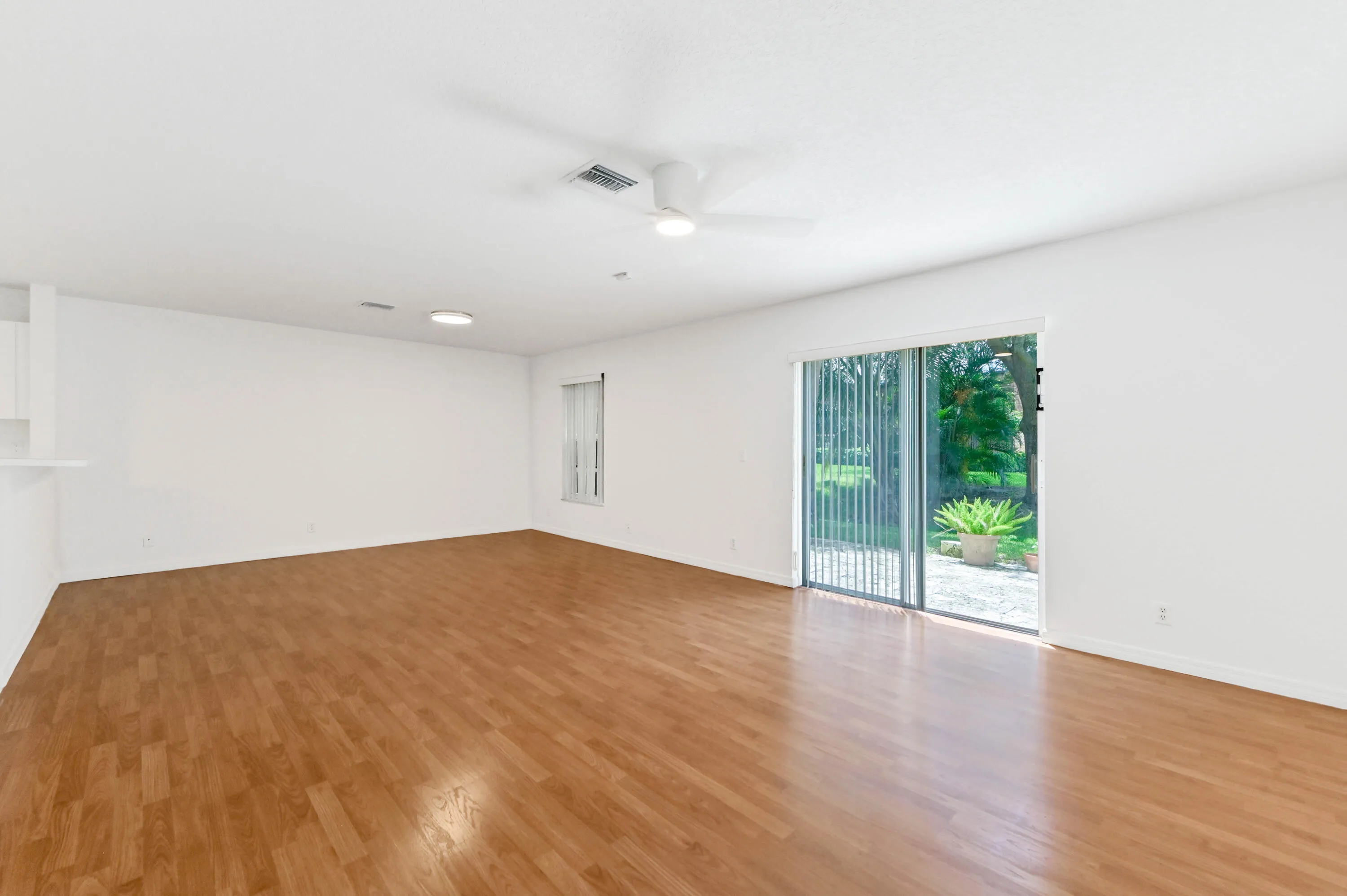 12 Living room 06