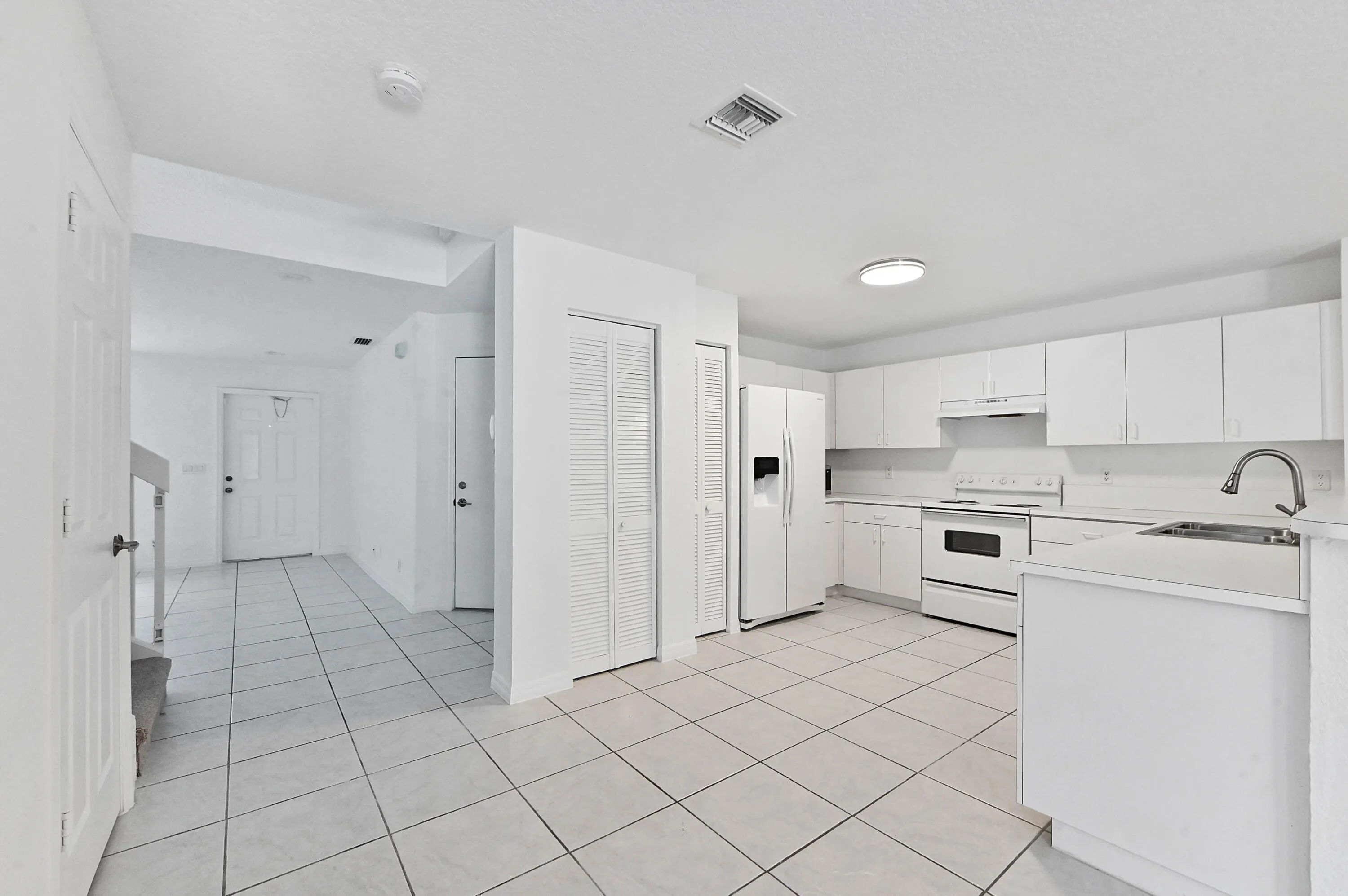 10 Kitchen 04