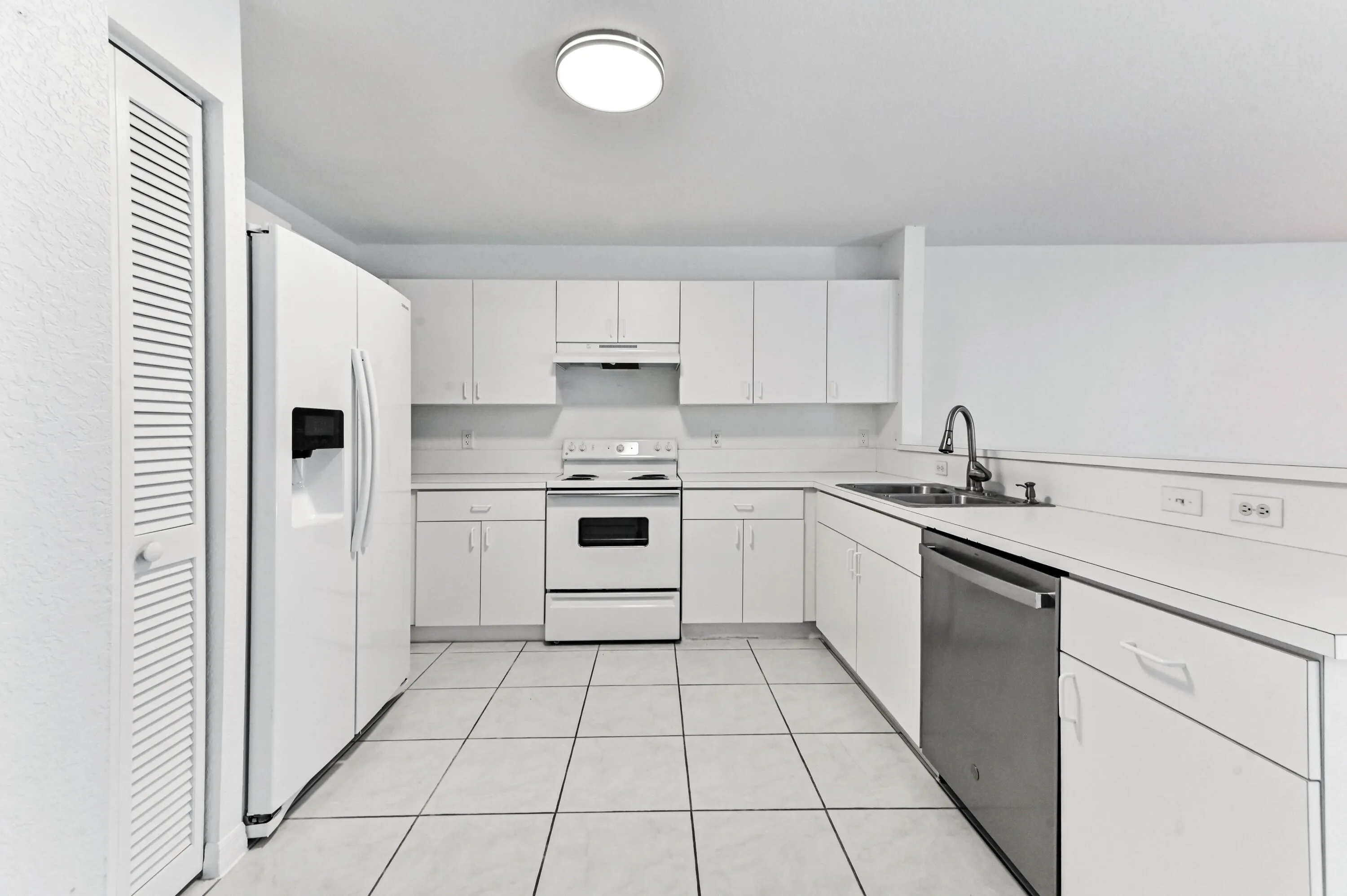 07 Kitchen 02