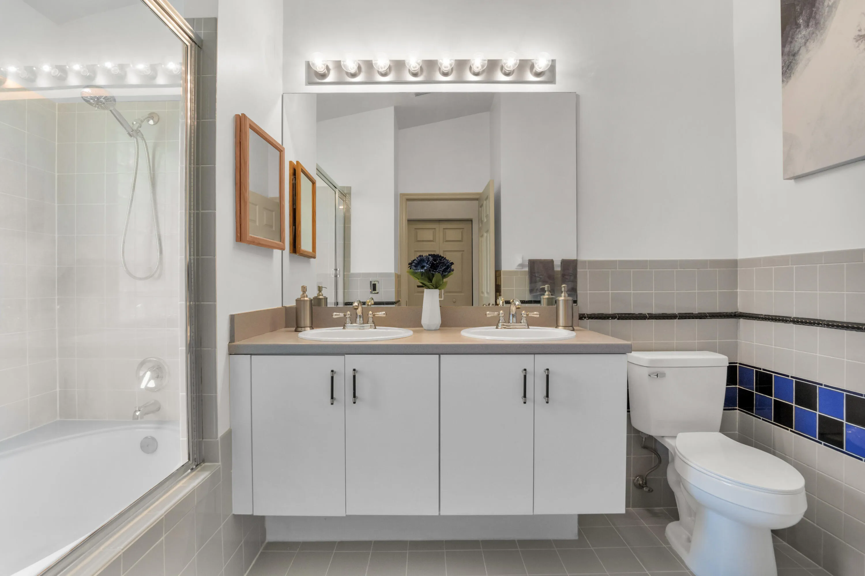 4912 NW 55th Blvd-23