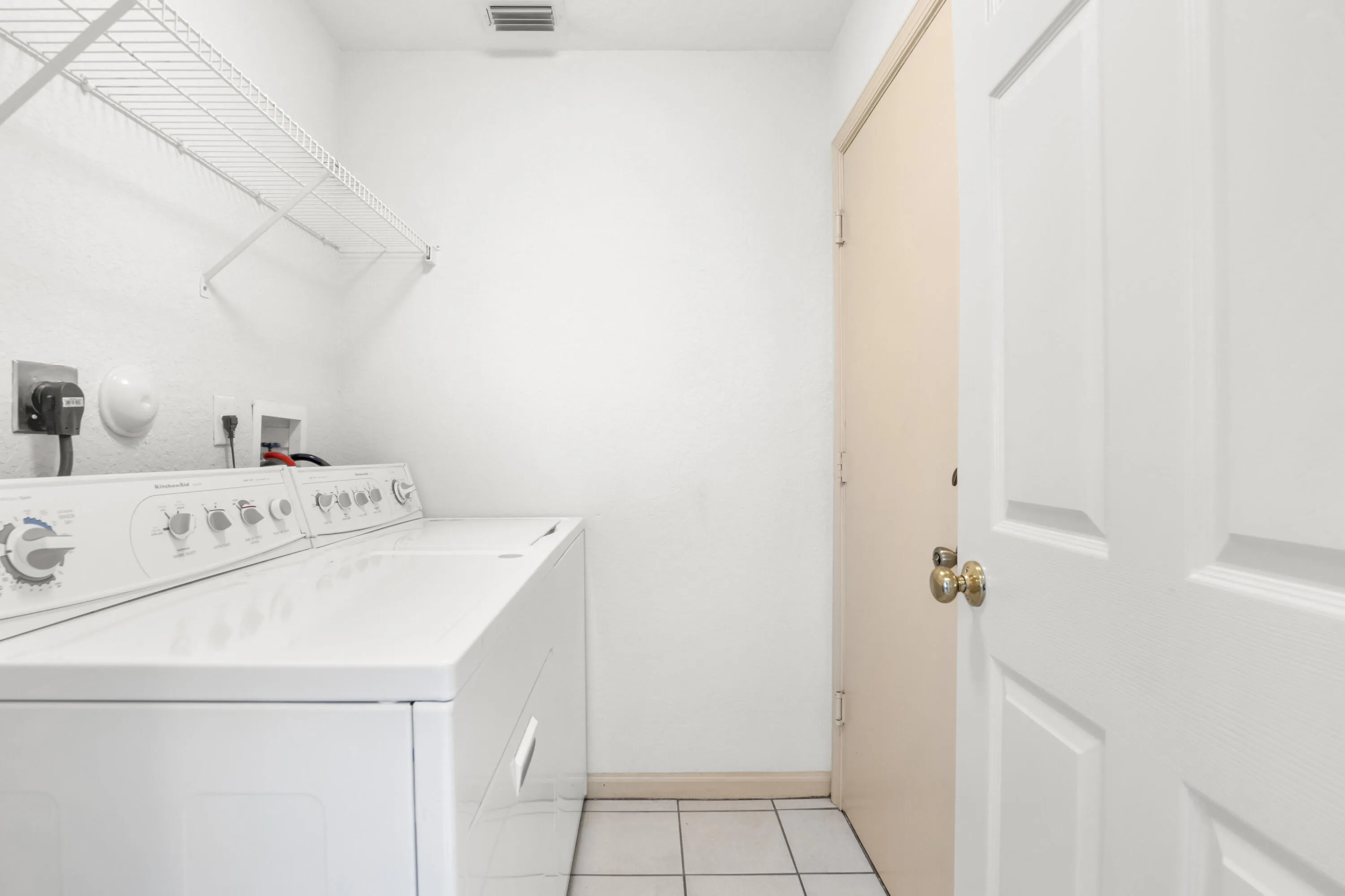 4912 NW 55th Blvd-14