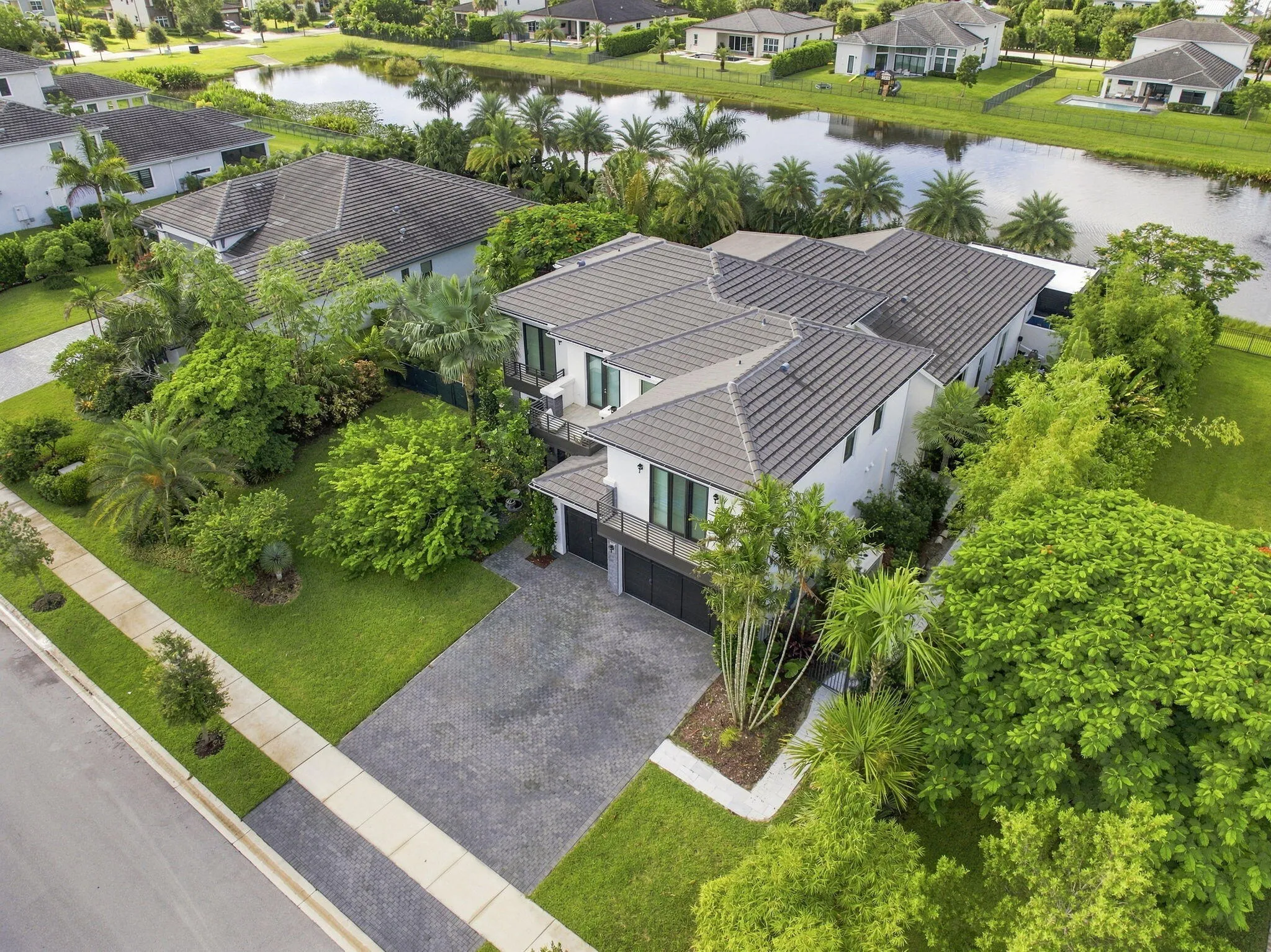 3-web-or-mls-6924-n-stillwater-shores-dr