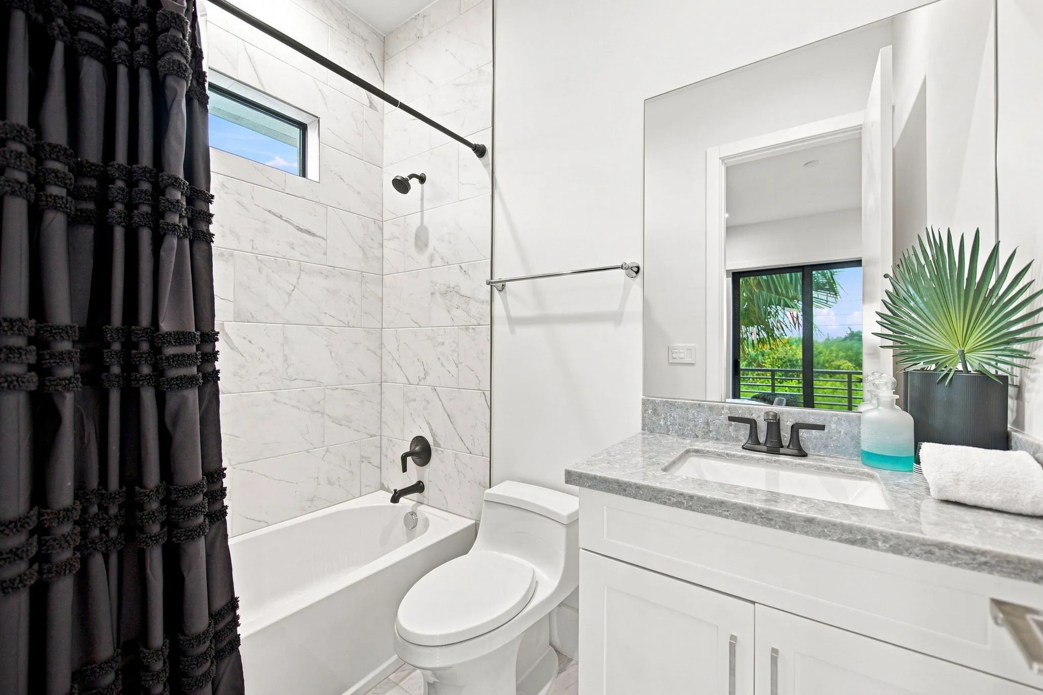 36-web-or-mls-6924-n-stillwater-shores-d