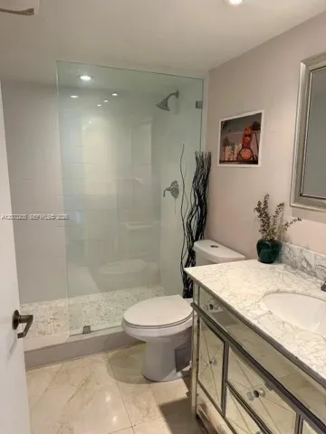 2nd bathroom
