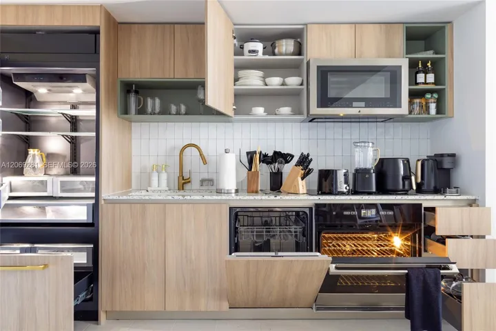 Fridge, Dishwasher, Oven, Stove, Microwave and Appliances