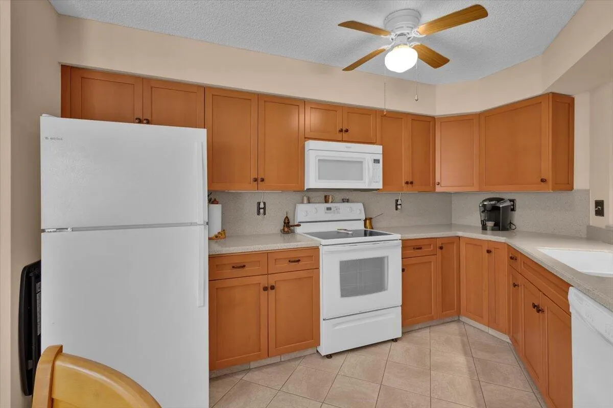 Property photo 24